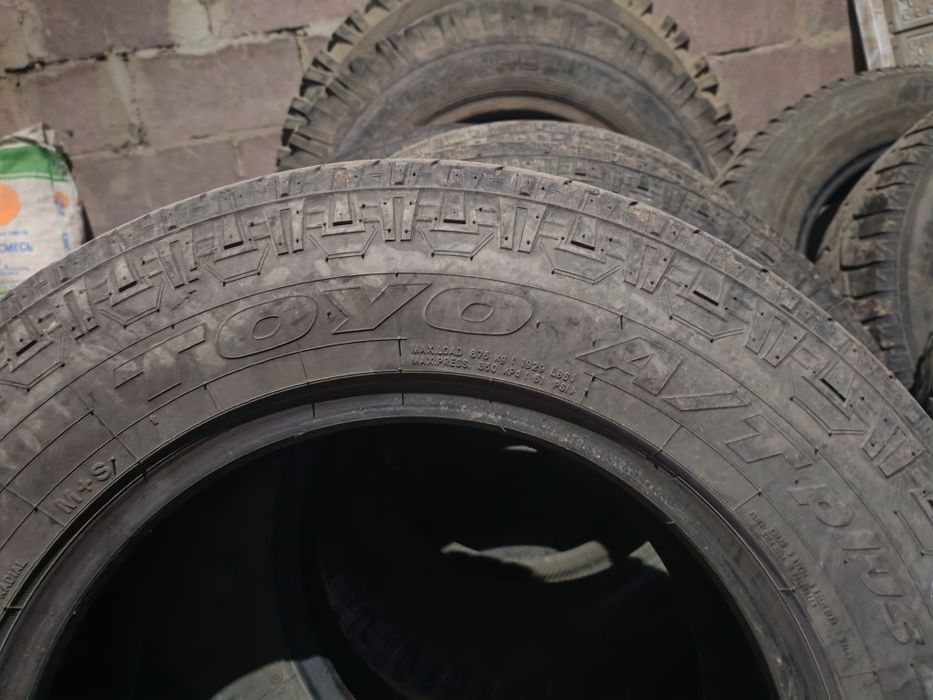 Шина R 16 225/70 a/т