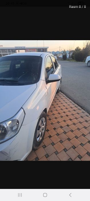 Nexia 3 avtomashinasi sotiladi.