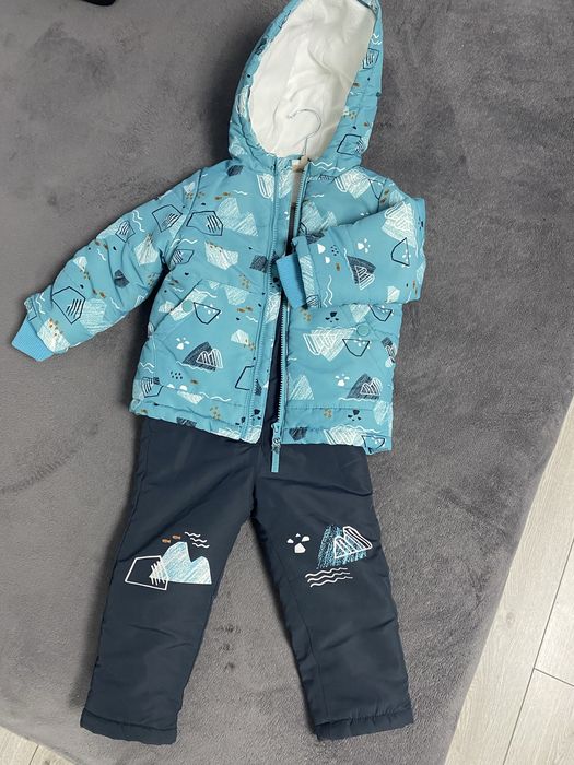 Combinezon de iarna din 2 piese,marimea 92