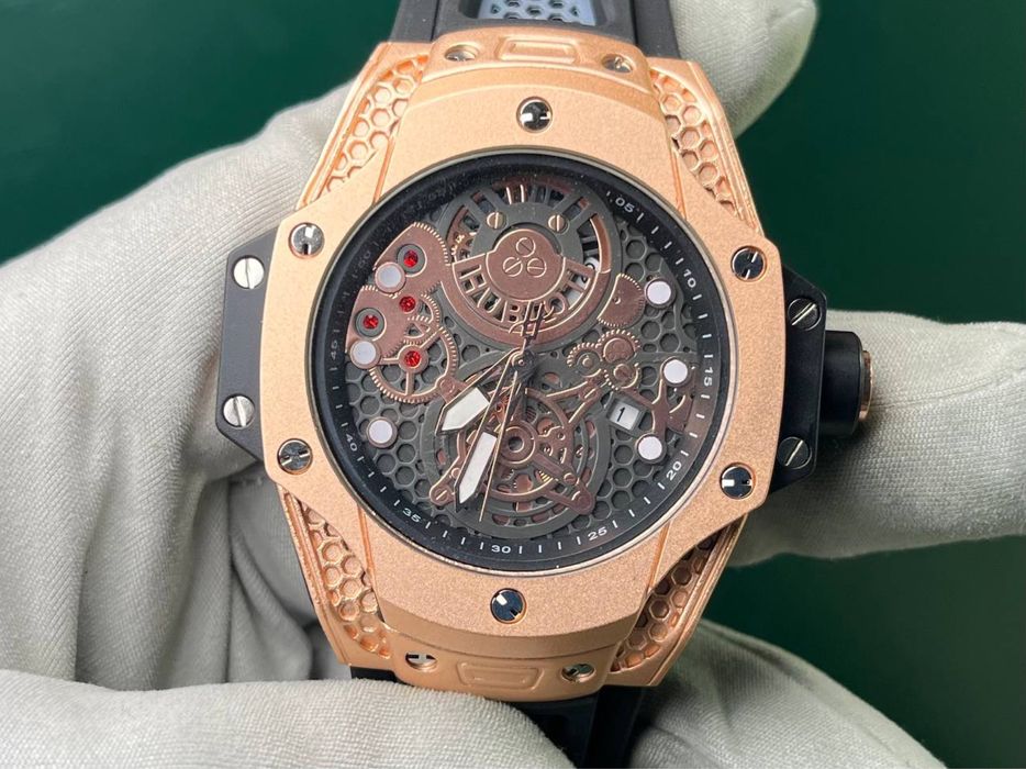 Часовници Hb чисто нови