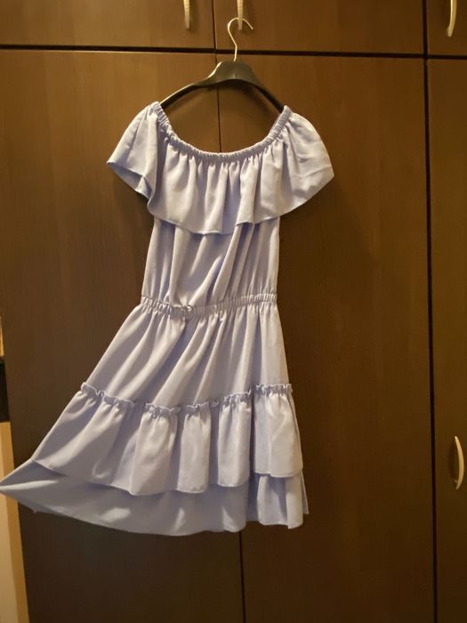 Пролетна рокля