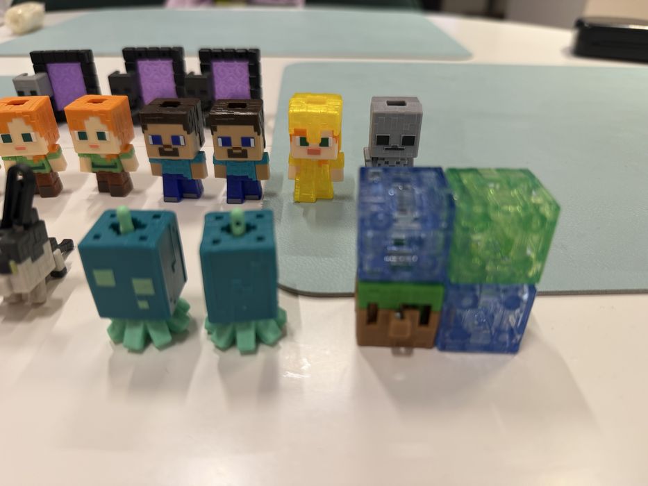 Kinder mineckraft играчки