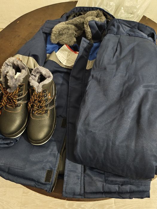 Продам спец.одежду зимнюю