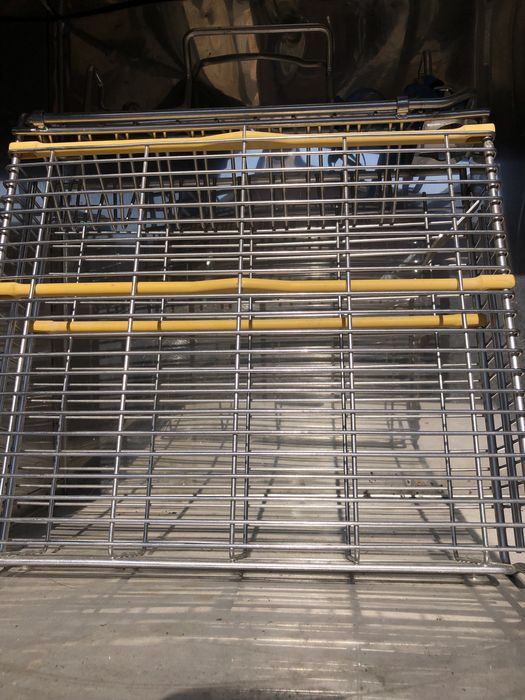 Vand presa de balotat cartoane/plastic,HSM 155 VL