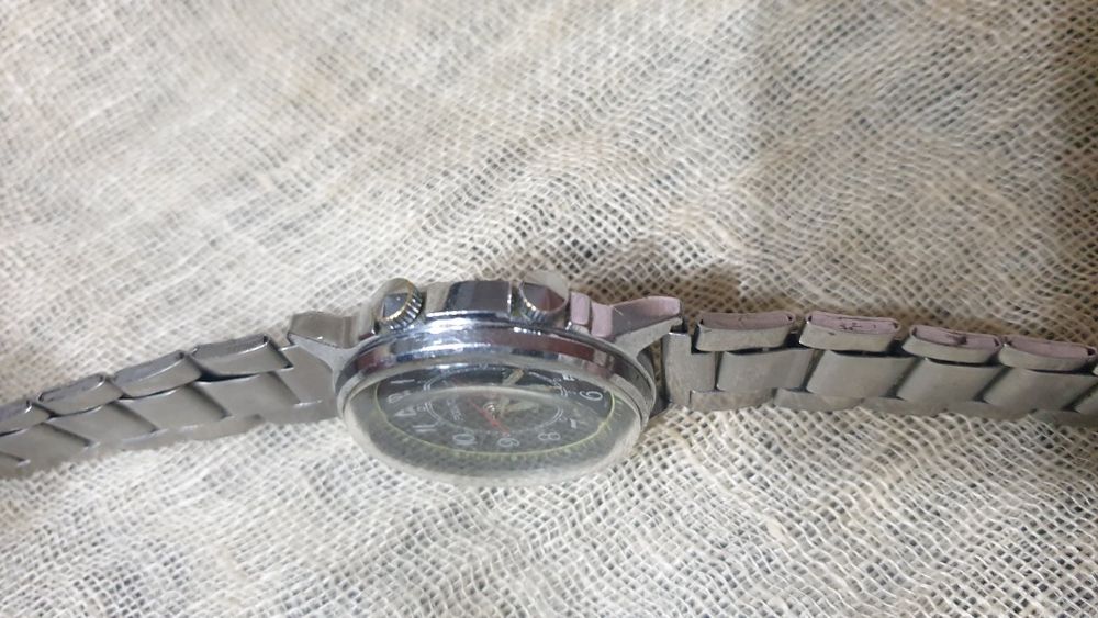 Руски ръчен часовник Полёт с аларма и Порцеланова фигура