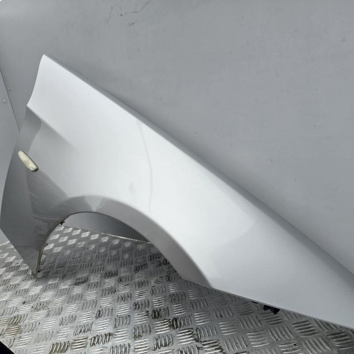 Aripa fata dreapta BMW Seria 3 LCI E90