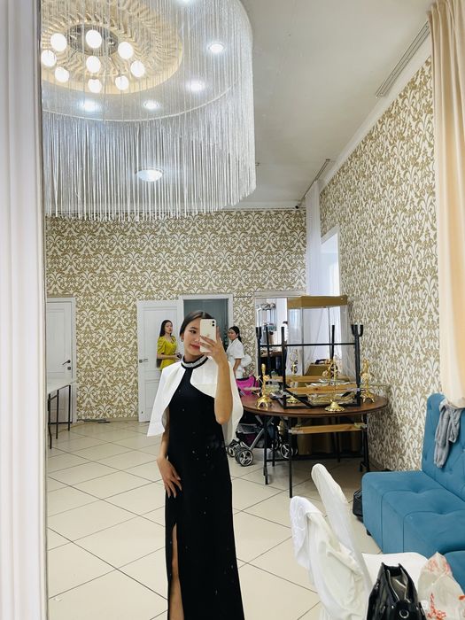 Вечерние платья