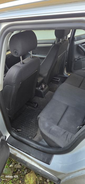 AUDI A4 Avant 2004 — imagine 3
