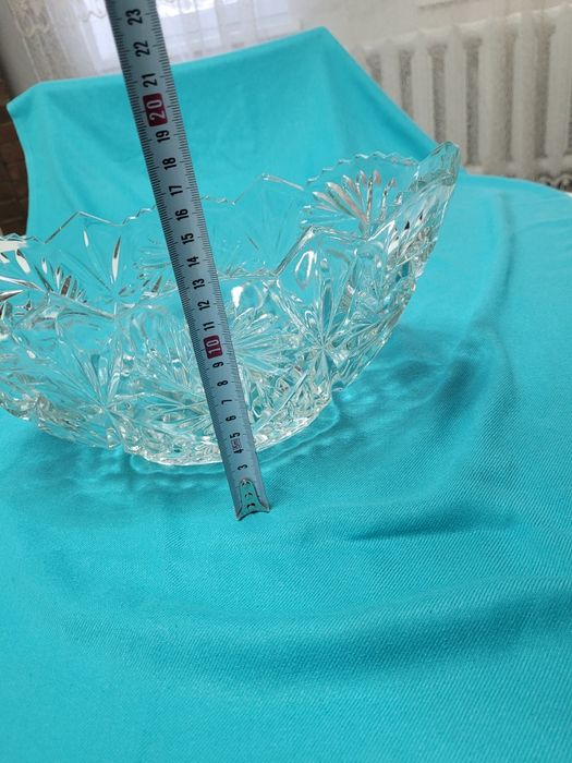 Продаются хрустальные вазы