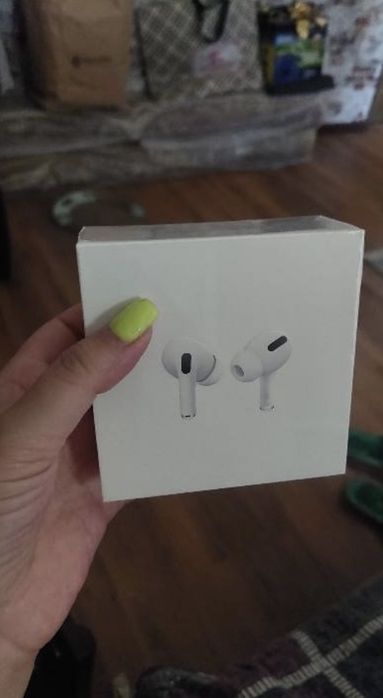 Наушники Apple AirPods Pro белый