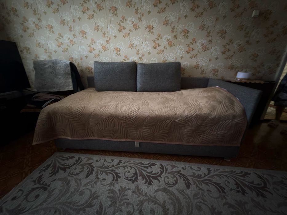 Диван, с отделениями