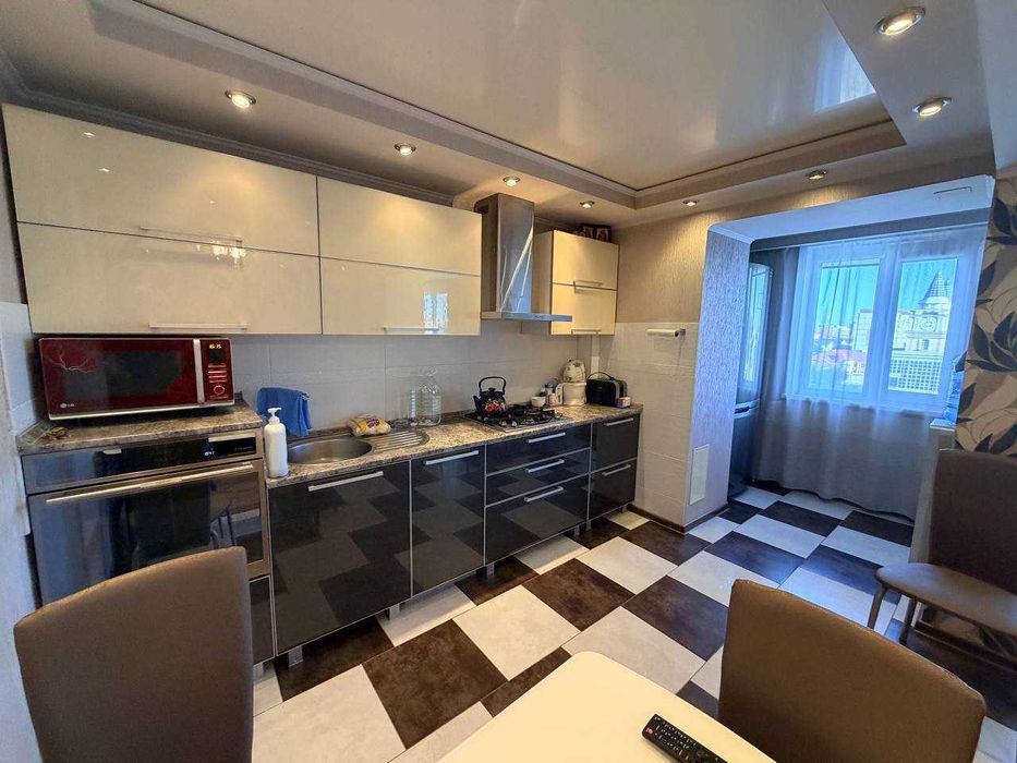 Продажа 2-комнатной квартиры бородина 107