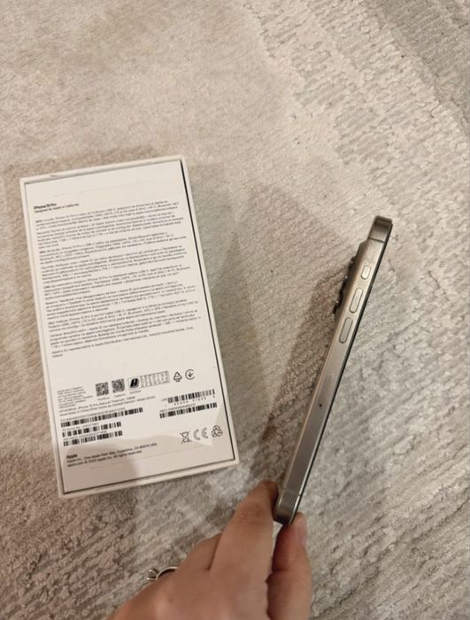 iPhone 15 PRO- impecabil - prim proprietar