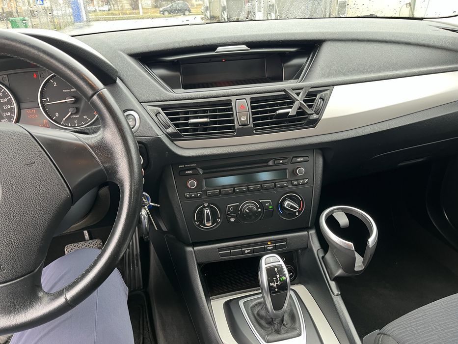 Vând BMW X1 Sdrive 2014