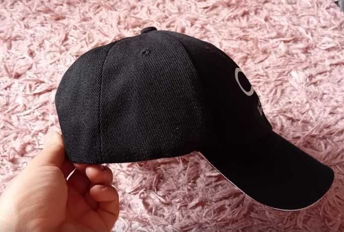 Чисто нова оригинална шапка на Роналдо с автограф