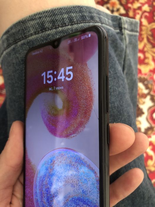 Продам самсунг а04е срочно