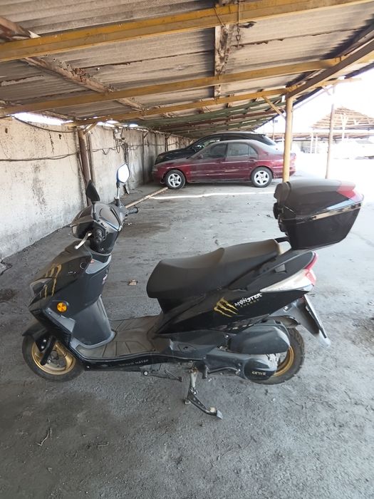 Скутер JINYE M8 про