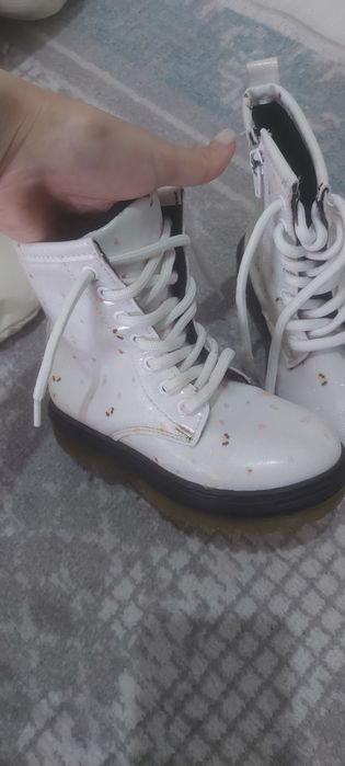 Ботинка, платье, комбенизон и шапка