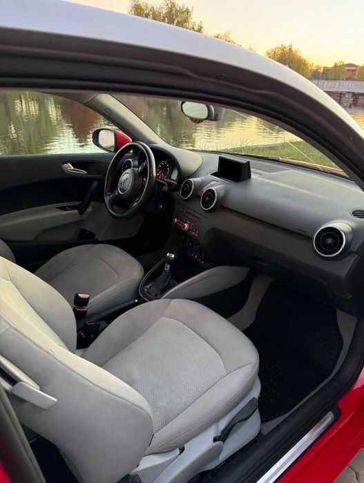 Audi A1 automat 2011