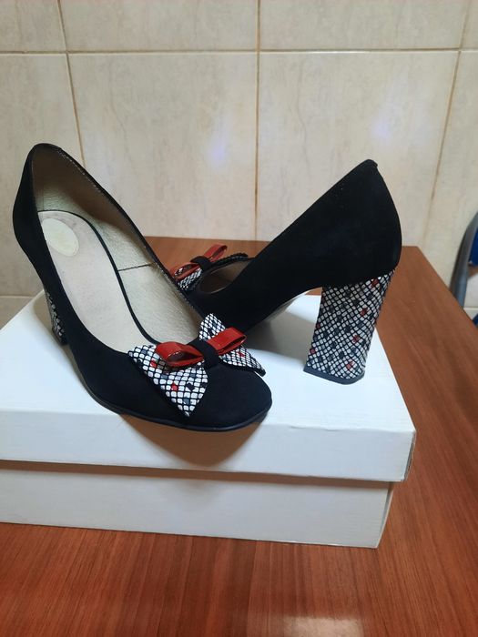 Pantofi piele eleganti nr 37 Raxela