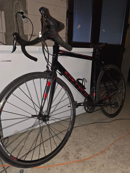 Bicicleta cursiera Carrera Virtuoso