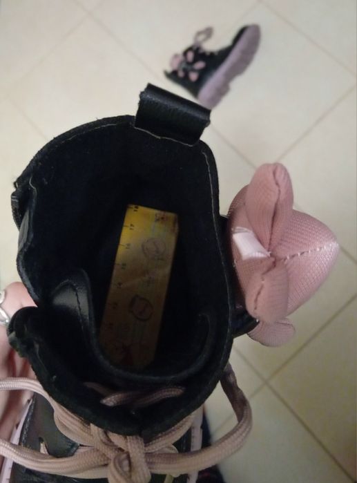 Детски обувки със зайчета