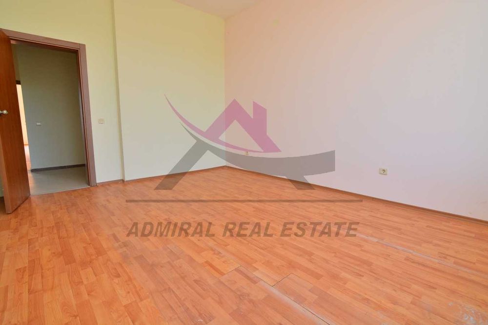 Продава се Тристаен апартамент в Варна, Левски - 190 кв.м за 1253 €/кв.м - Снимка #6
