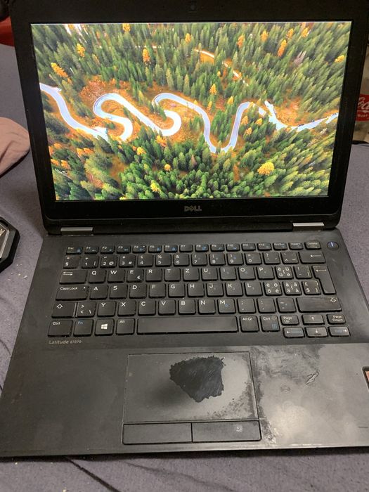 Vand laptop Dell Negociabil!!!