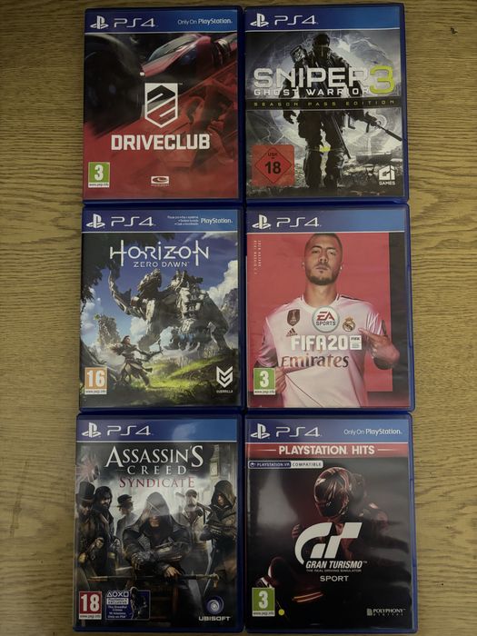 PlayStation 4  + 15 игри – Отлично състояние
