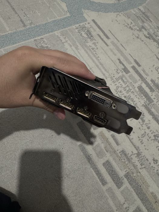 GIGABYTE GTX 1060 6 GB Видеокарта