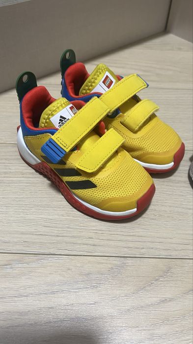 Кроссовки Adidas