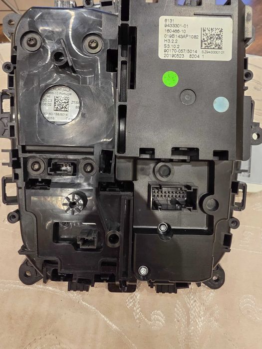 Bmw x6 G06 скоростен лост и цяла конзола