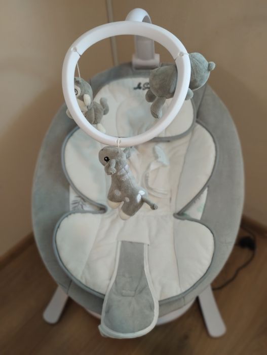 Електрическа бебешка люлка Cangaroo La Scala