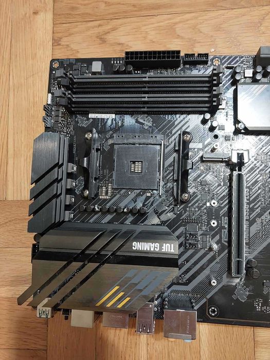 AMD Ryzen 7 5800X + Asus TUF B550 Plus Gaming