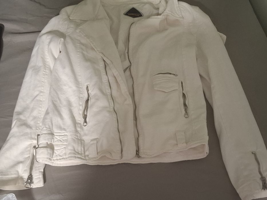 Продавам дамски якета