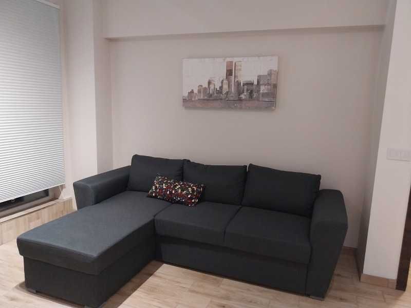 Дава се под наем Двустаен апартамент в София, Център - 49 кв.м за 612 € - Снимка #1