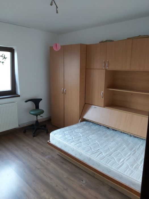 Apartament de închiriat