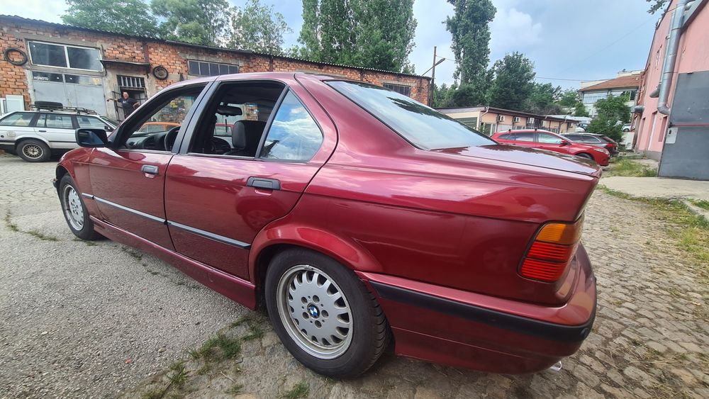 BMW E36 325I седан