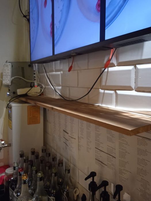 б/у полки и шкаф бесплатно