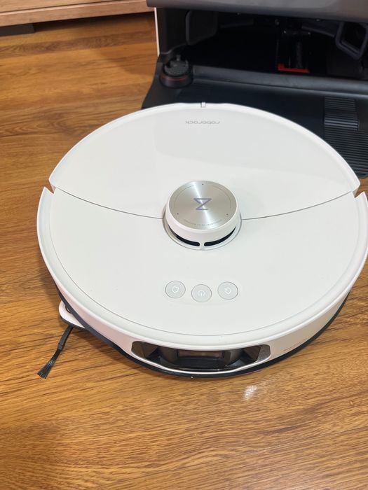 Прахосмукачка робот Roborock S8 MaxV Ultra ЧИСТО НОВА