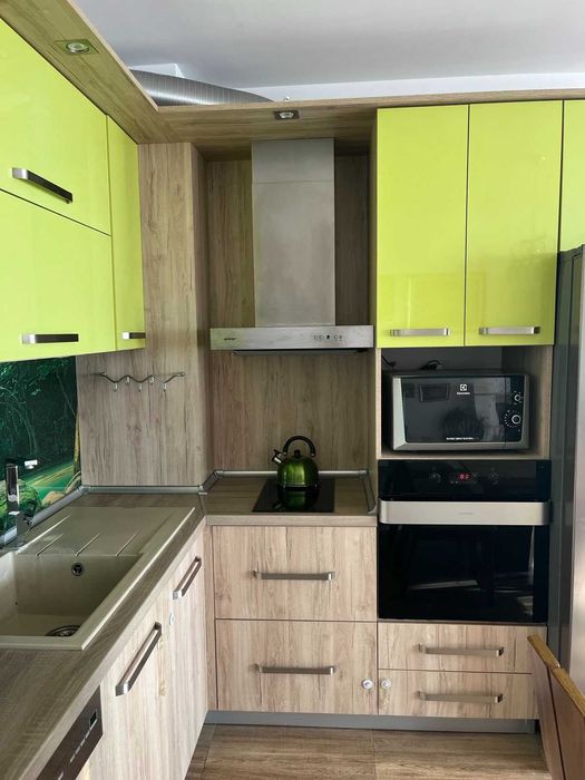 Продава се Тристаен апартамент в Пловдив, Въстанически - 101 кв.м за 1565 €/кв.м - Снимка #3