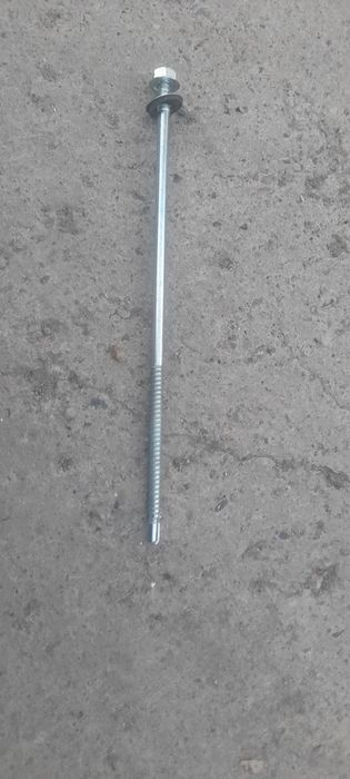 Продам кровельные саморезы по сендвич понели