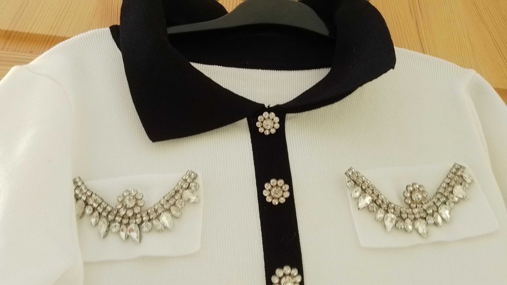 Красива рокля с камъни