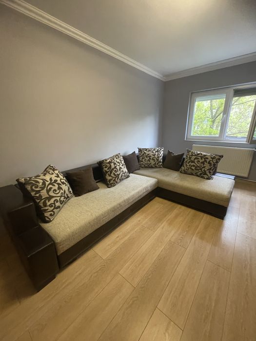 Coltar cu lada si perini in acelasi pret