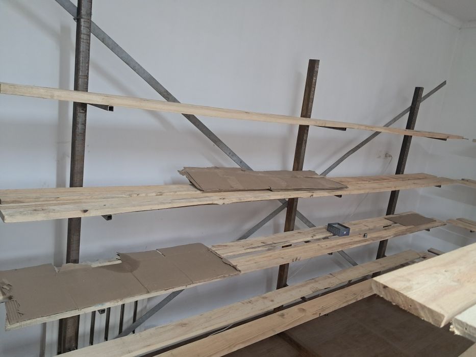 Продается стелаж