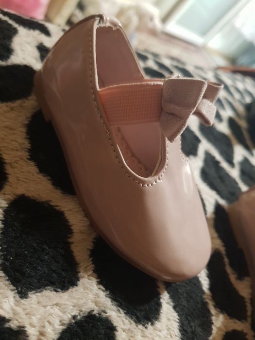 sandalute fetite marimea 19 -20