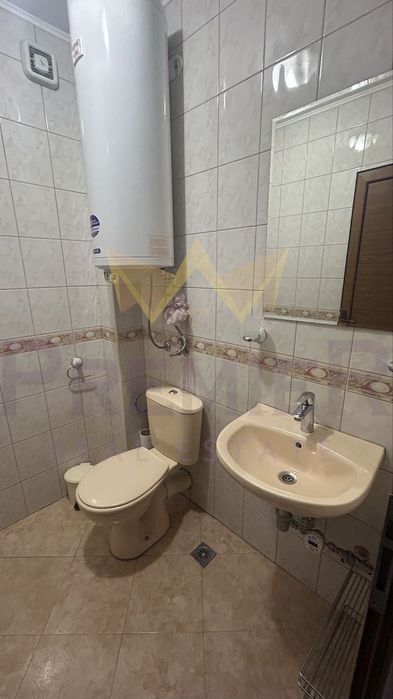 Продава се Четиристаен апартамент в Бургас, Възраждане - 94 кв.м за 1490 €/кв.м - Снимка #8