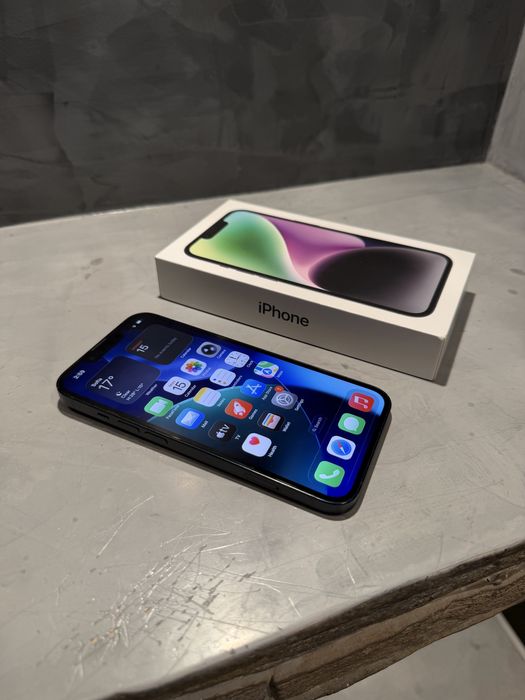 Перфектен Iphone 14 Midnight 128 GB