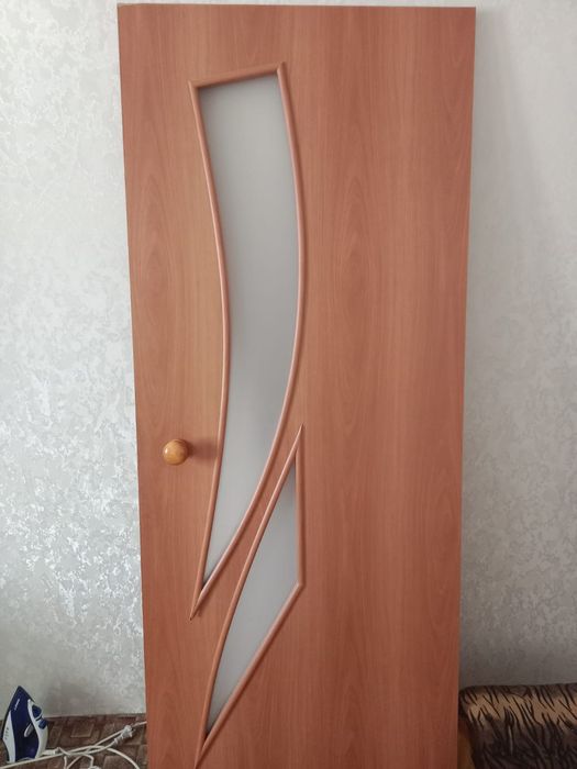 Продам двери межкомнатные