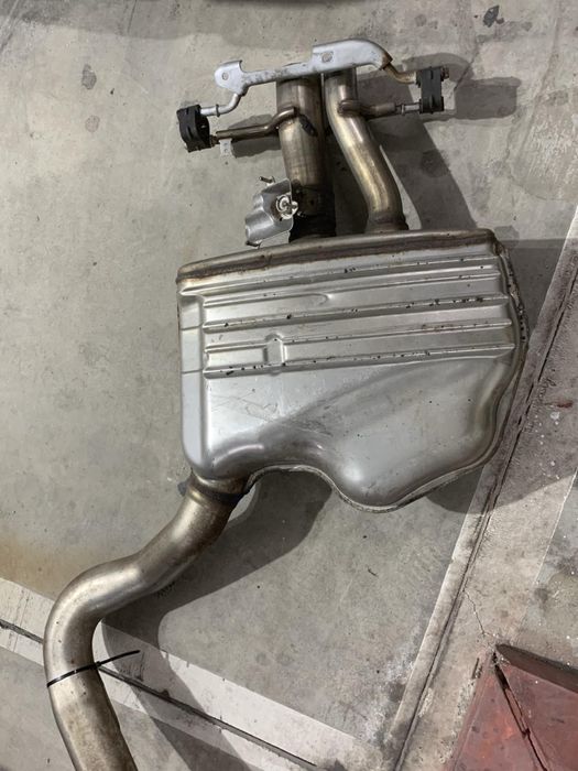 ляв накрайник и ляво гърне за мерцедес S class w222